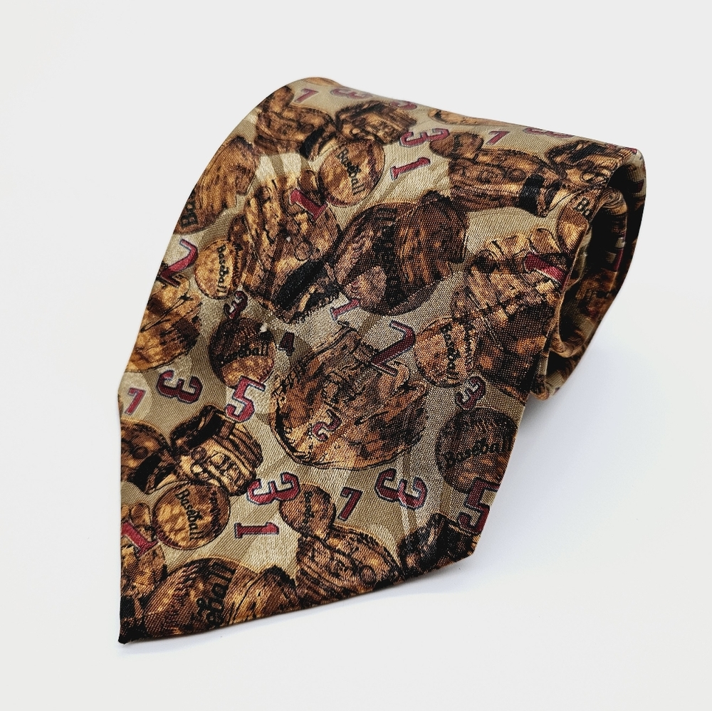 BEVERLEY HILLS POLO CLUB | baseball & glove neck tie
